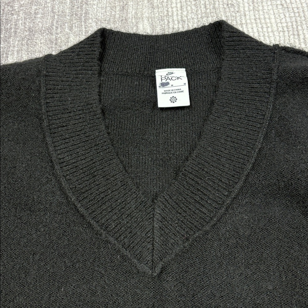 Nike Sportswear Tech Pack Knit Sweater Mens M Black Pullover V Neck Oversized - Picture 8 of 10